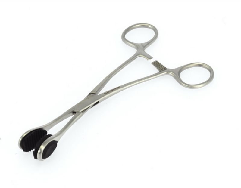Metal artery clip