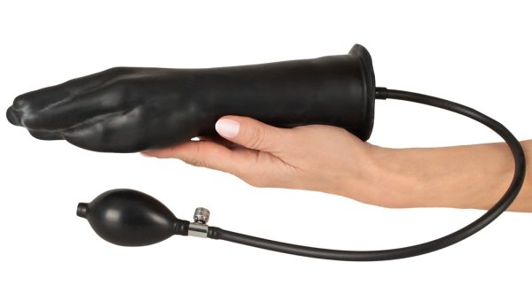 Schwarzer Hand-Pumpdildo – Anwendung in der Hand
